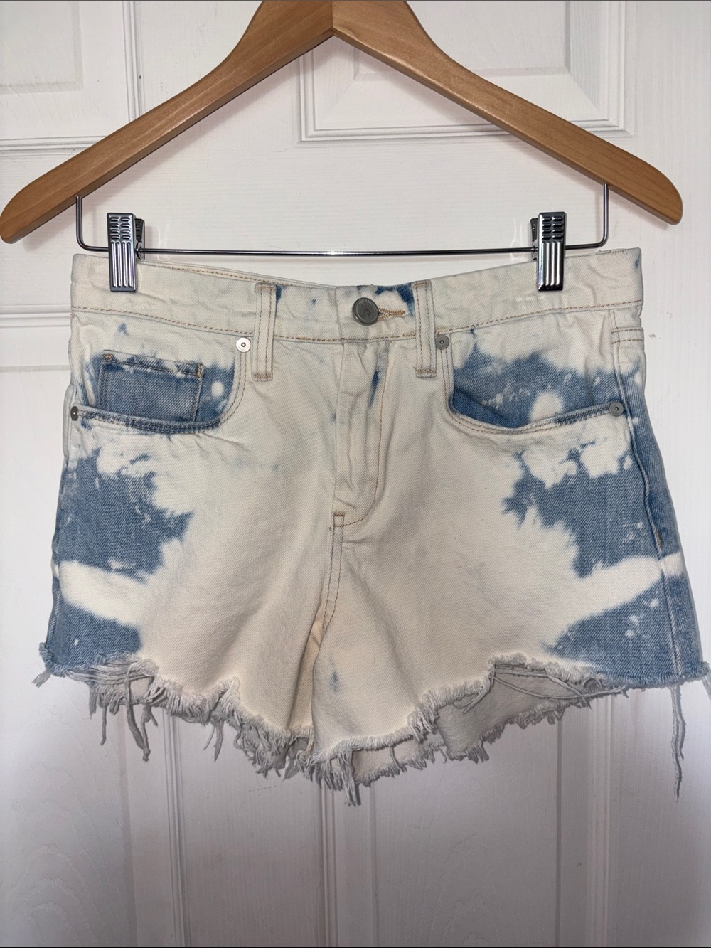 Blank NYC The Barrow Vintage Bleached High Rise Shorts Size 26